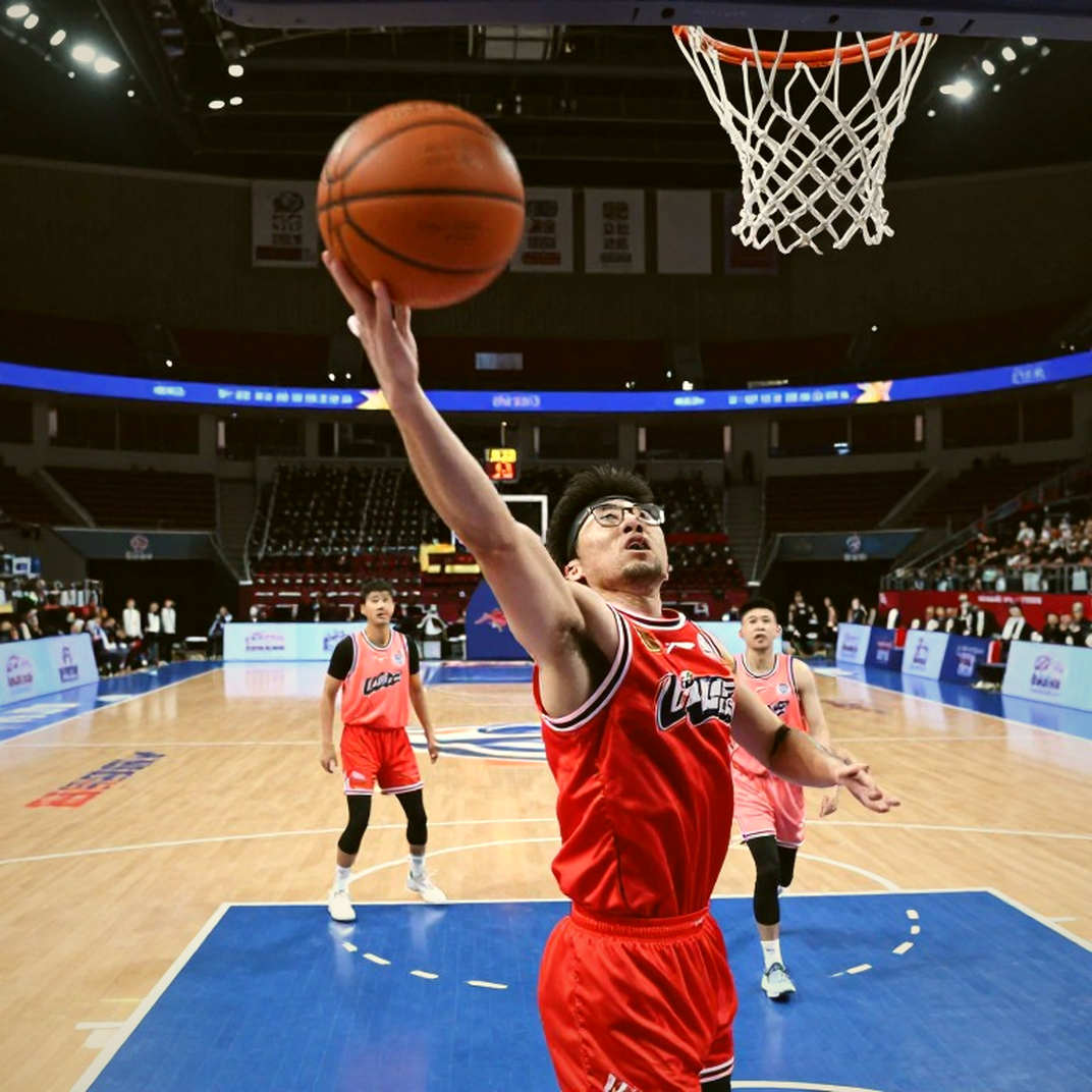 LA Clippers và lời xin lỗi không mua lại được năm lá phiếu