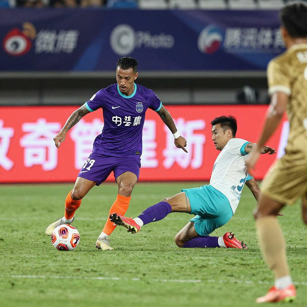 Án treo giò, án treo còi và khoảng trống minh bạch sau vòng 2 V-League Án treo giò, án treo còi và khoảng trống minh bạch sau vòng 2 V-League