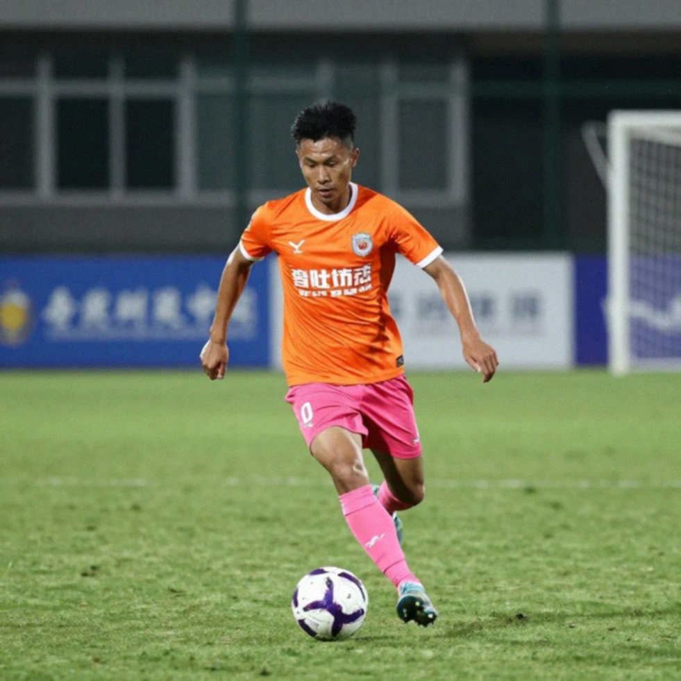 VAR ở V.League: Khi công nghệ không thay được bản lĩnh trọng tài