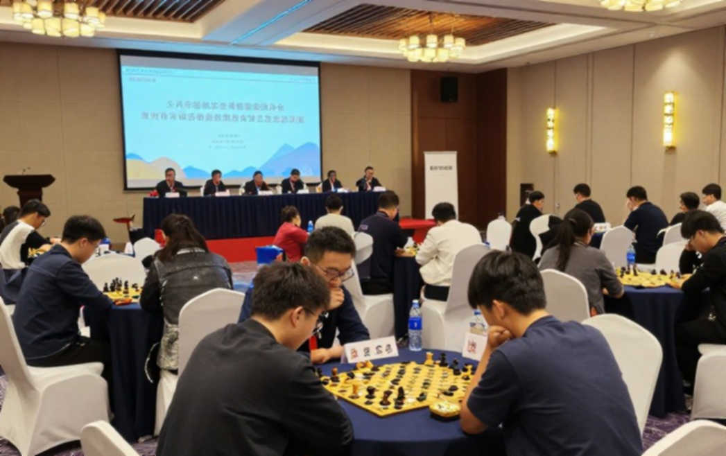 FRITZ 20: When a Chess Engine Learns to Be a Personal Coach
