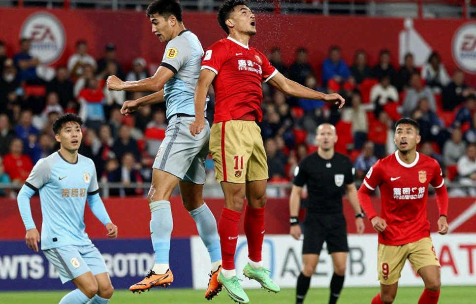 Sáu nhà vô địch trong tám mùa: Baku, nơi đường phố từ chối nghe theo thuật toán