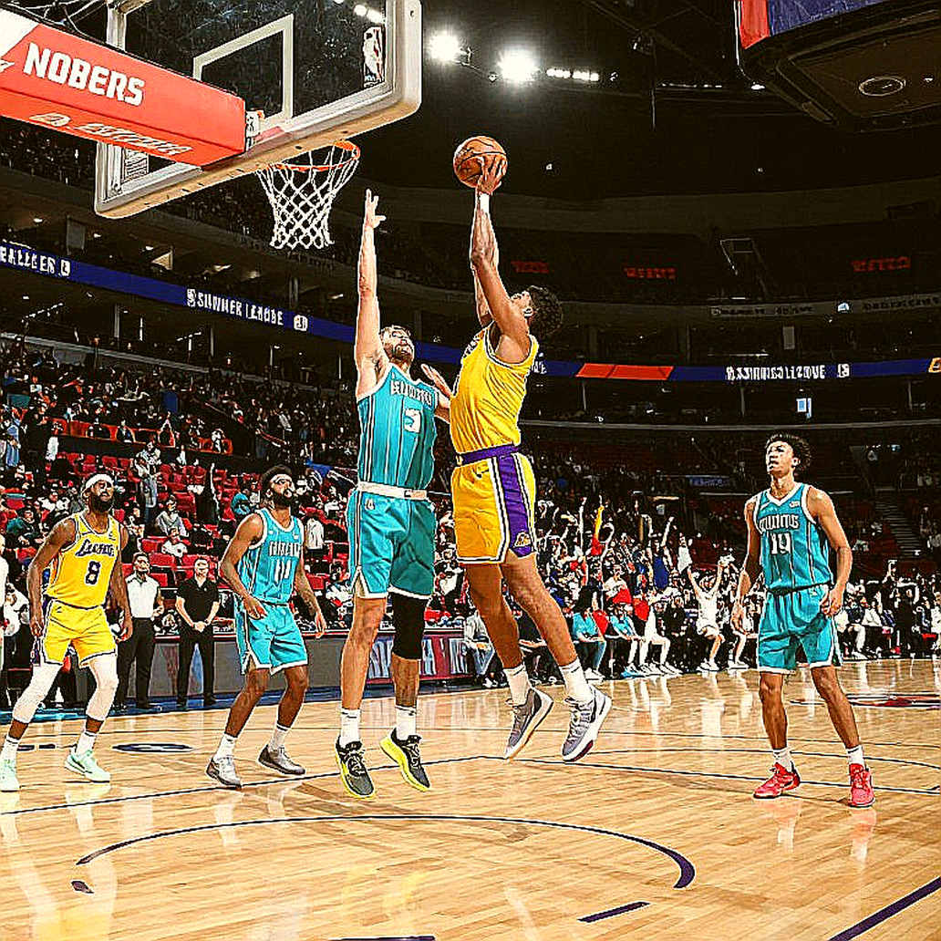 Marcus Keene đến Trabzonspor, Skylar Wicks đến Holon: đọc chữ ký bằng hợp đồng, không bằng điểm số