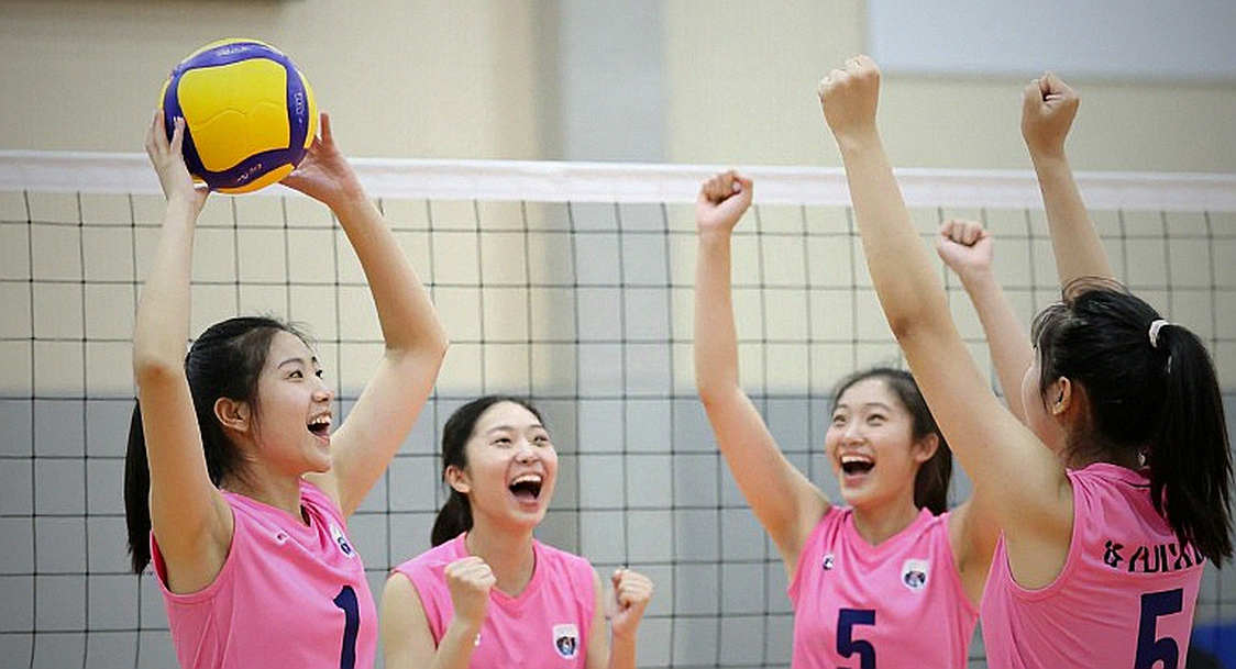 Asiad 20: Chuyến xe buýt không đến và chuỗi chuyền một đổ vỡ — giải mã thất bại 0-3 của bóng chuyền nữ Việt Nam trước Indonesia