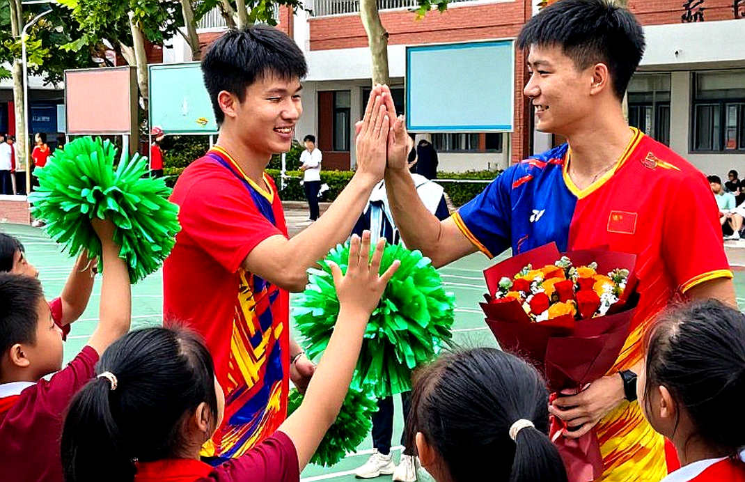 Dòng tiền thật của cầu lông Việt Nam chảy ở tầng U21