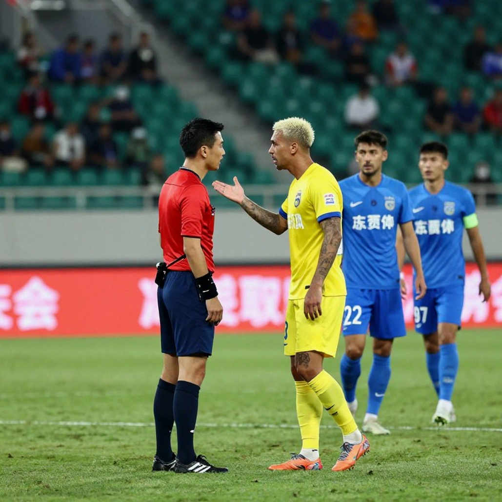 Bóng đá Việt Nam 2026: Chu kỳ mới, thách thức cũ và bài toán bền vững